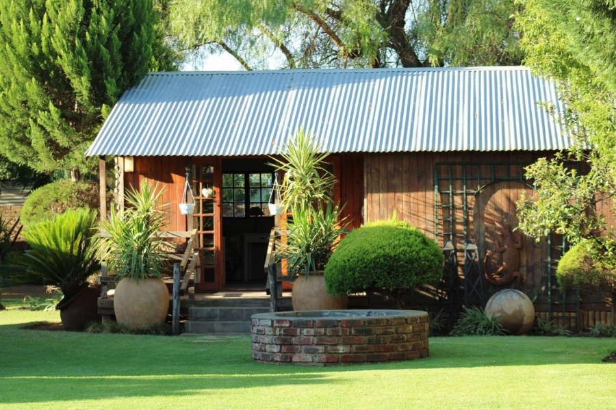 7 Bedroom Property for Sale in Bloemhof North West